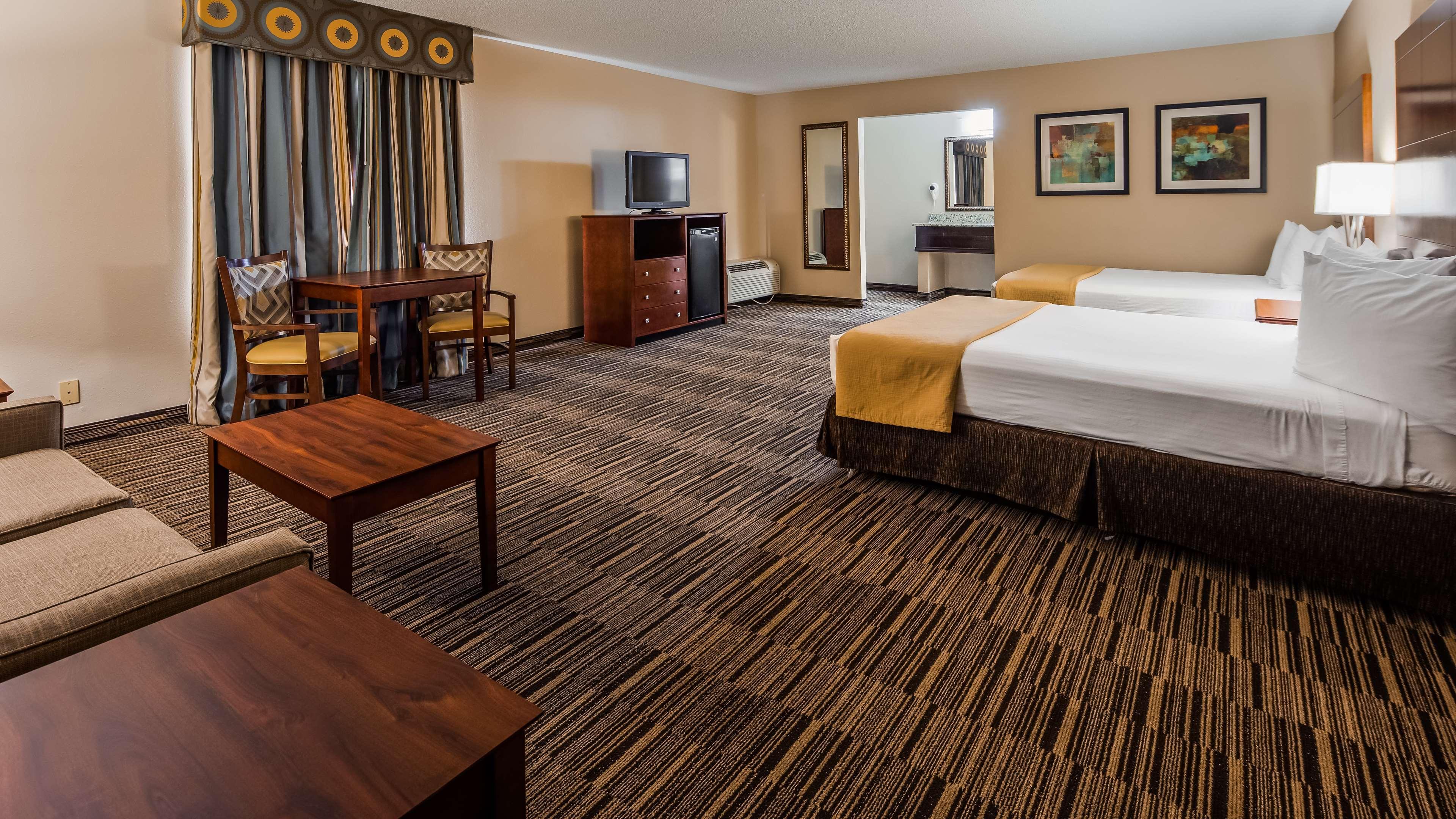 Best Western Sunday House Inn Кървил Екстериор снимка
