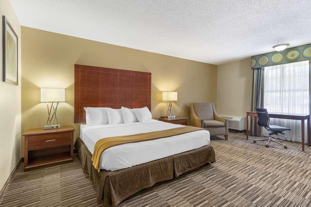 Best Western Sunday House Inn Кървил Стая снимка
