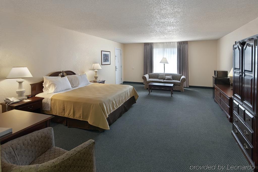 Best Western Sunday House Inn Кървил Стая снимка