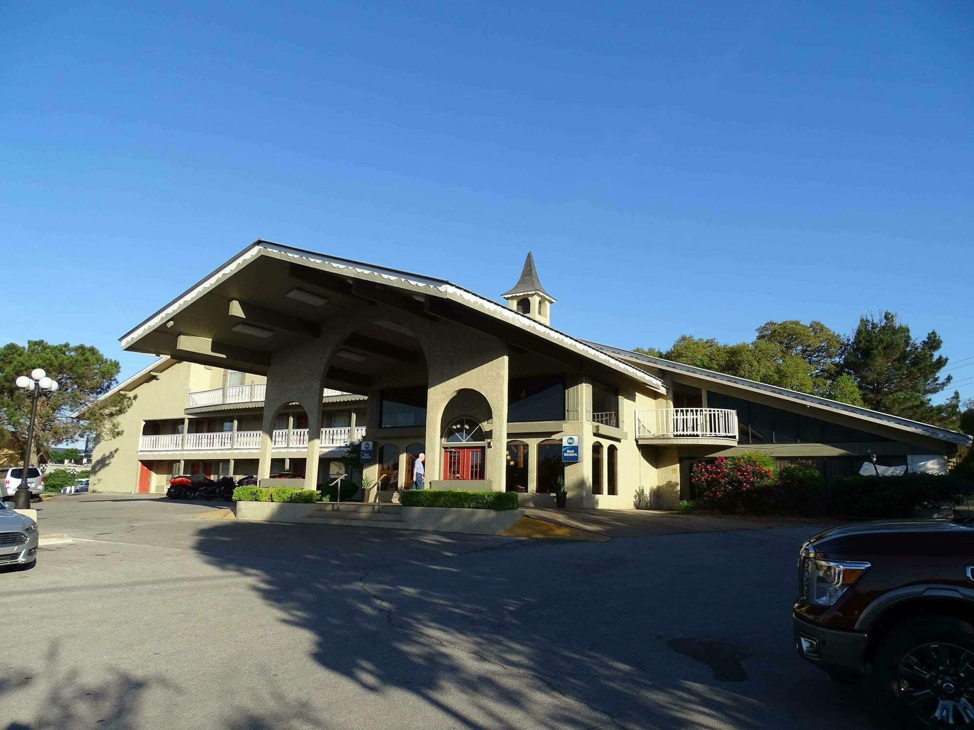 Best Western Sunday House Inn Кървил Екстериор снимка